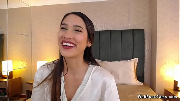 Latina with vibrator in pussy strips on webcam