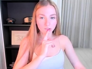 sexy amateur hot blonde teen show webcam